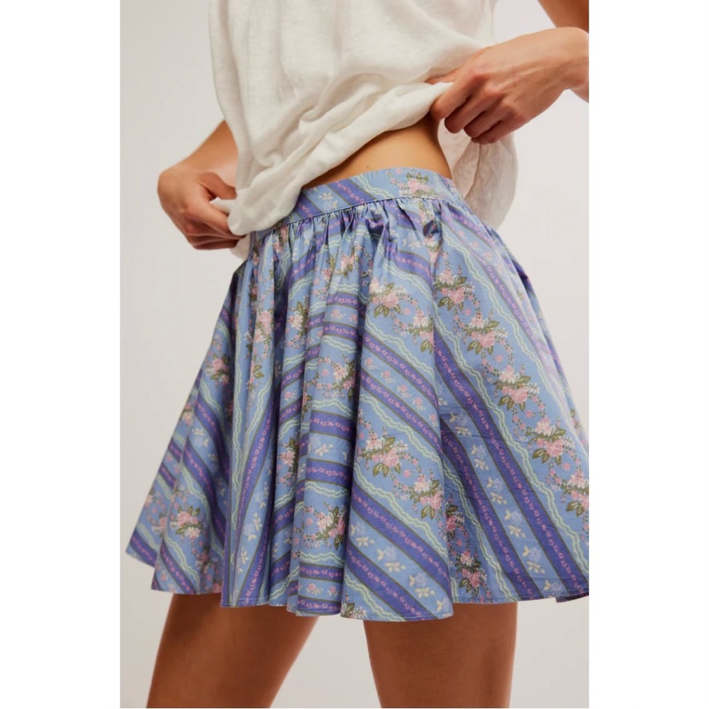 Free People Gaia Printed Blue Floral Flared Mini Skirt Size XS - Picture 2 of 9